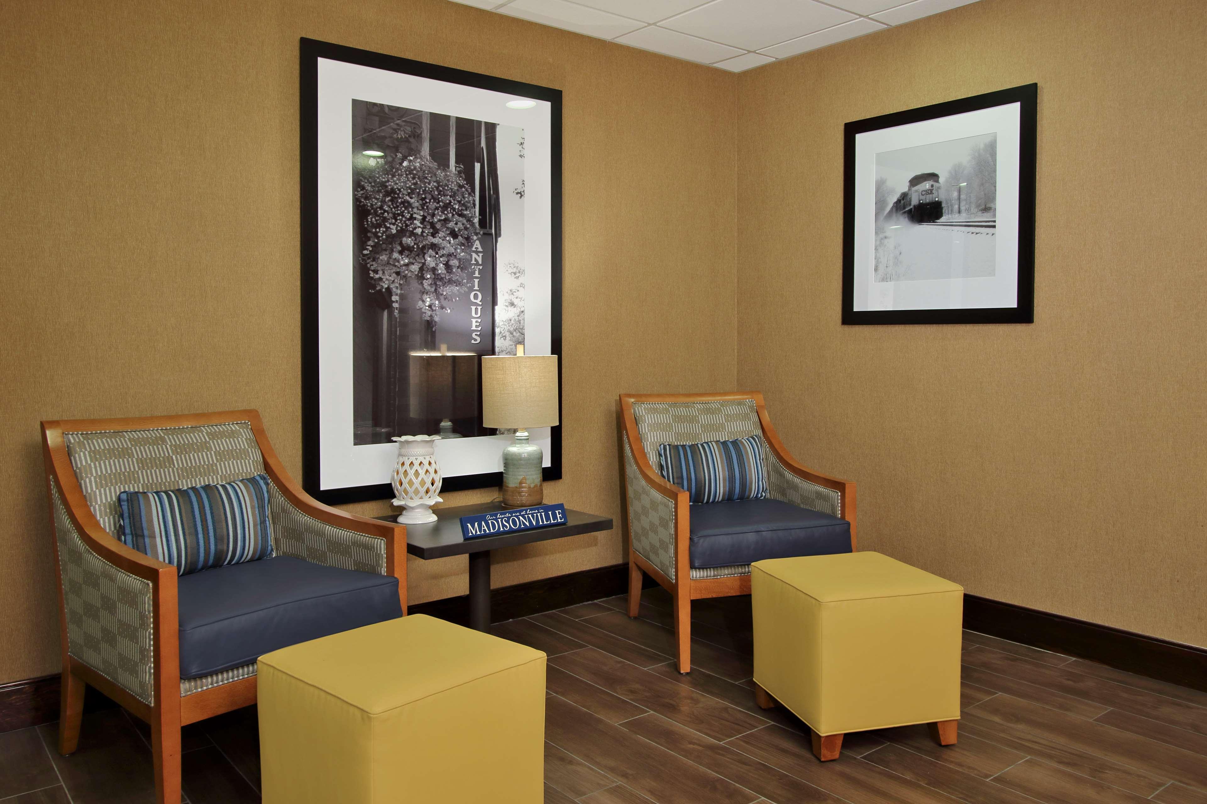 Hampton Inn & Suites Madisonville Exterior foto